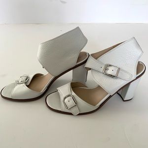 Via Spiga women’s size 9.5m white leather open toe buckle block heel sandals